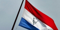 Bijna 10000 euro voor flessen wijn uit VOC-schip